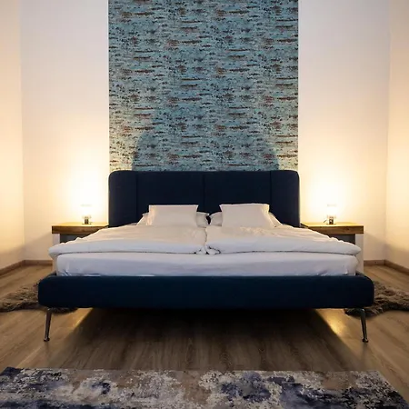 D52 - New In Downtown