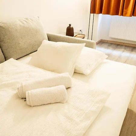 D52 - New In Downtown *