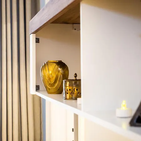 D52 - New In Downtown Apartamento *