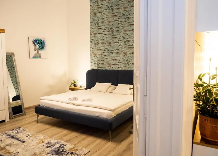 Apartment D52 - New In Downtown *